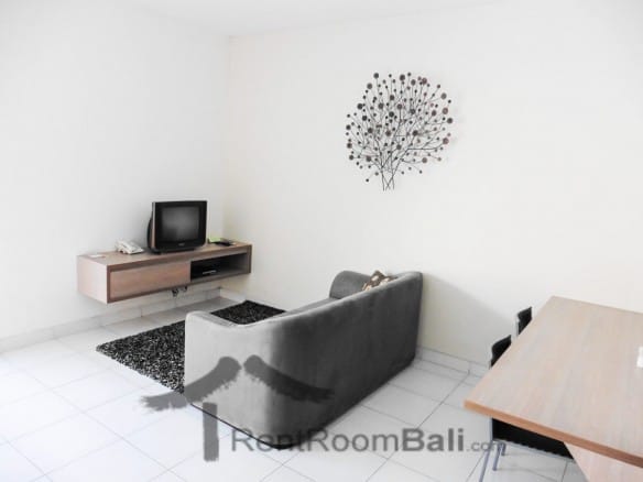 584