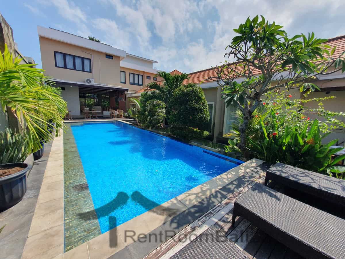 Svarna Studios in Seminyak Bali
