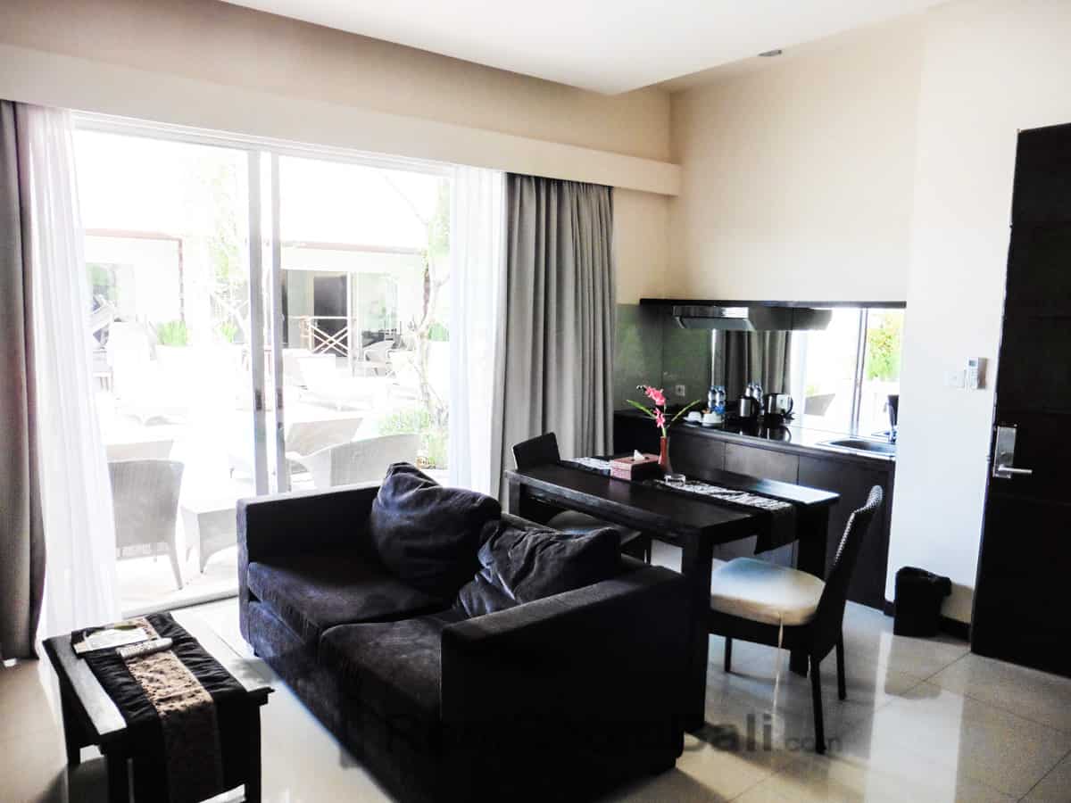 Swiss Belcourt Sunset Apartments – Seminyak