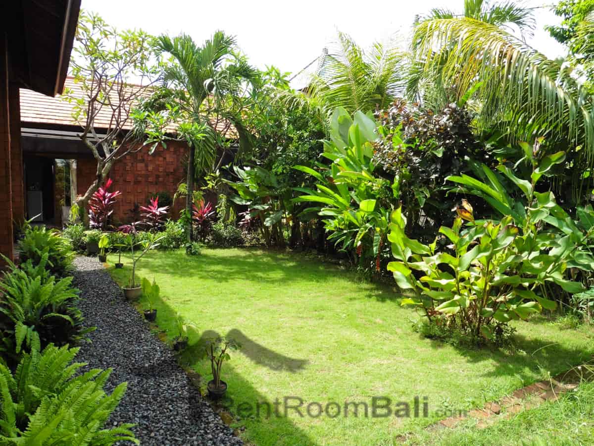 Louto Dmell Studios – Sanur