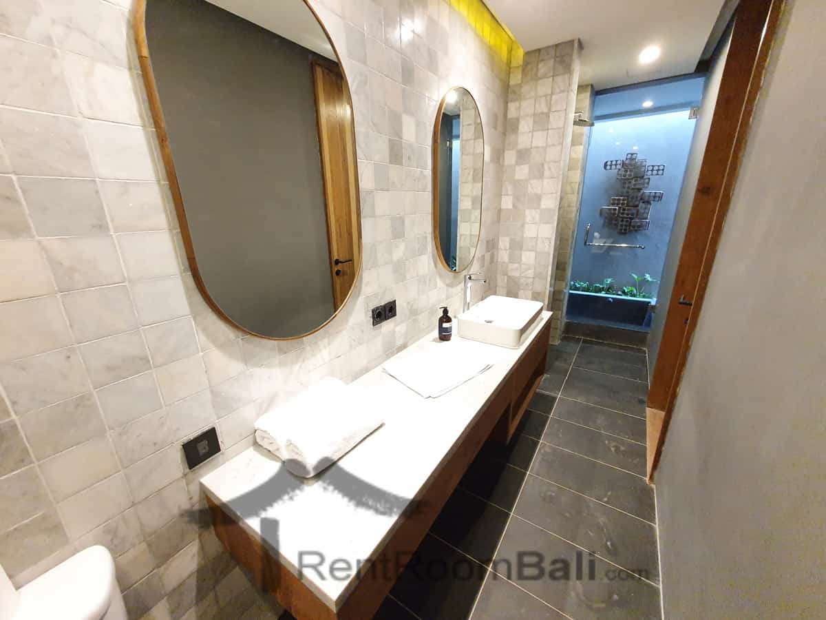 Ruang Tekuni 2 Studios in Seminyak Bali