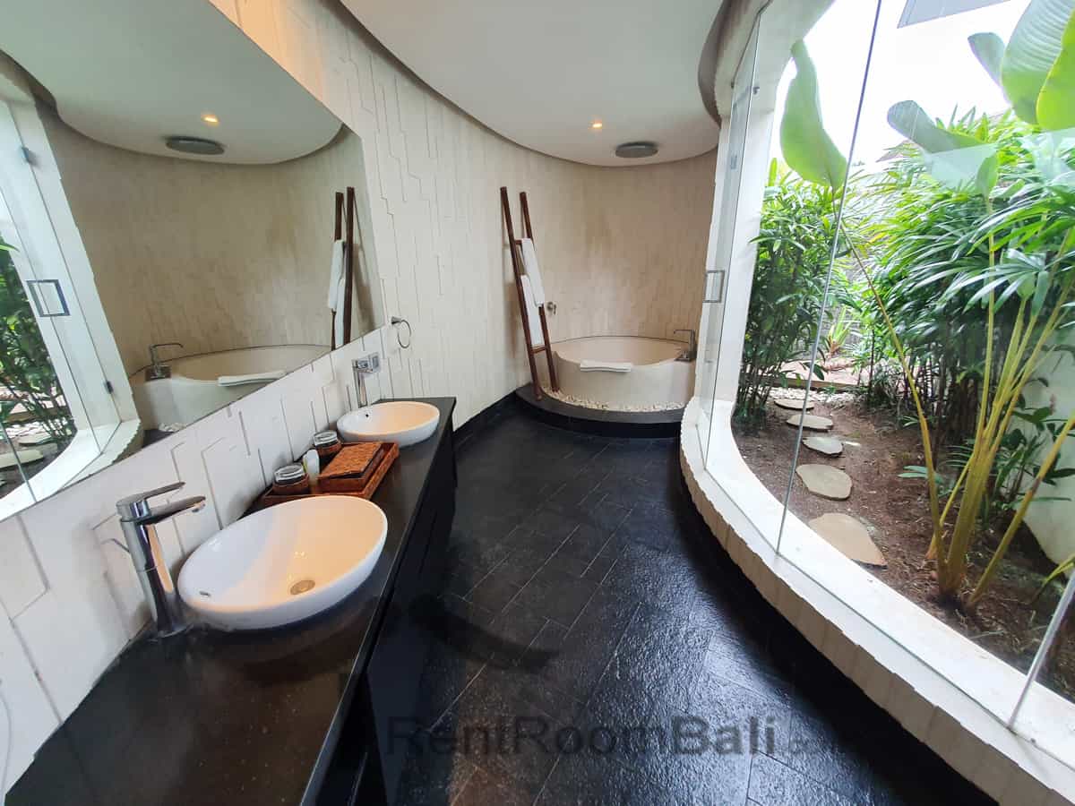 Taman Mesari Villa in Seminyak Bali
