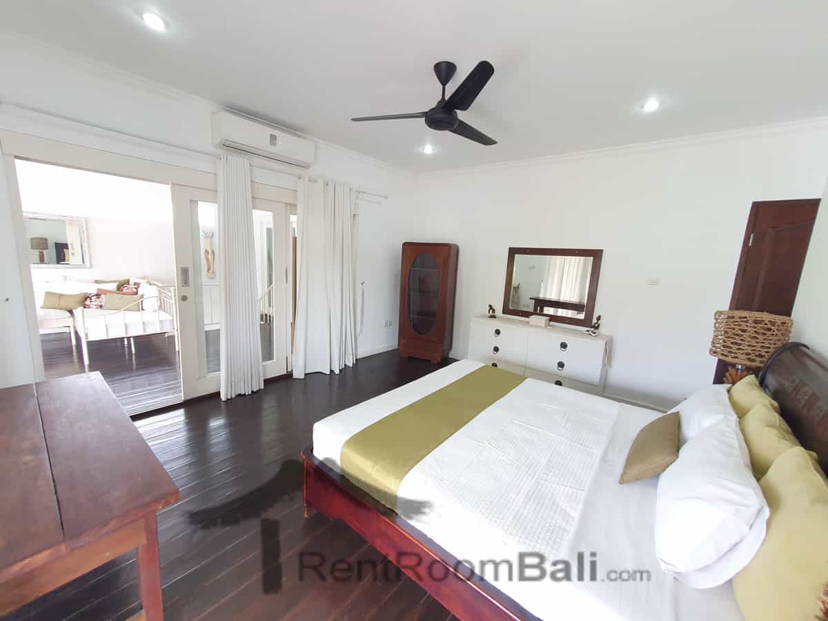 Ginger Moon Villa in Kerobokan Bali
