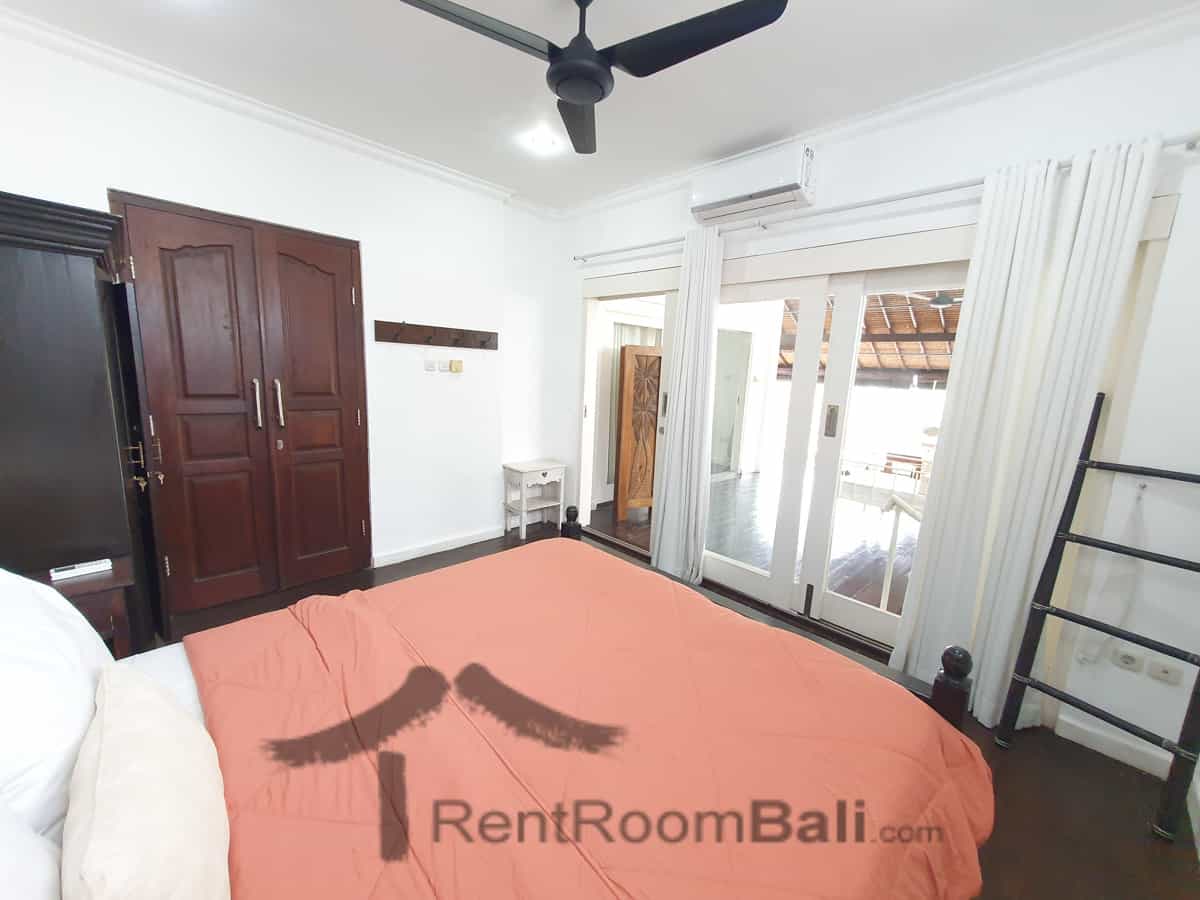 Ginger Moon Villa in Kerobokan Bali