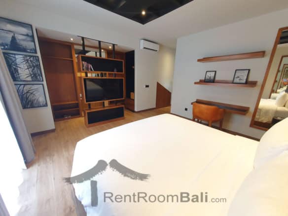 584